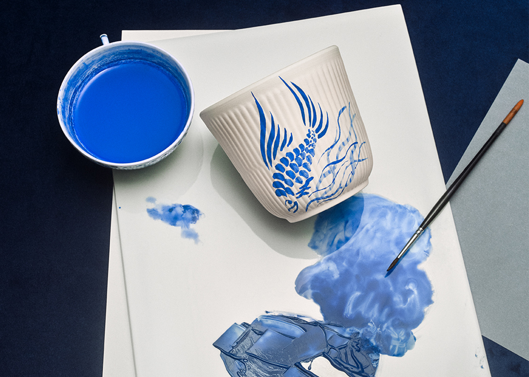 The painting of the 250th anniversary cup from Royal Copenhagen